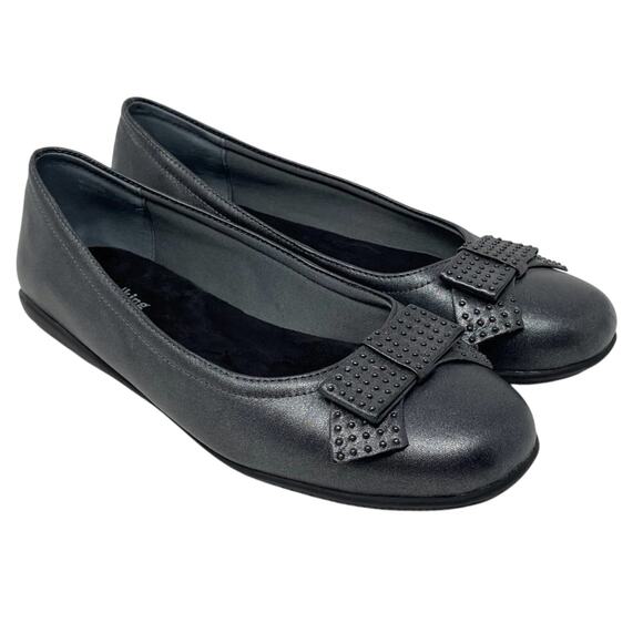 Walking Cradles Gray Flats With Beaded Bow Size 8.5W - Picture 1 of 9
